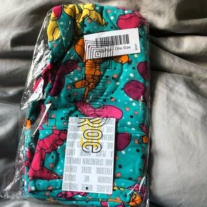 LuLaRoe 4th Birthday OS Leggings
